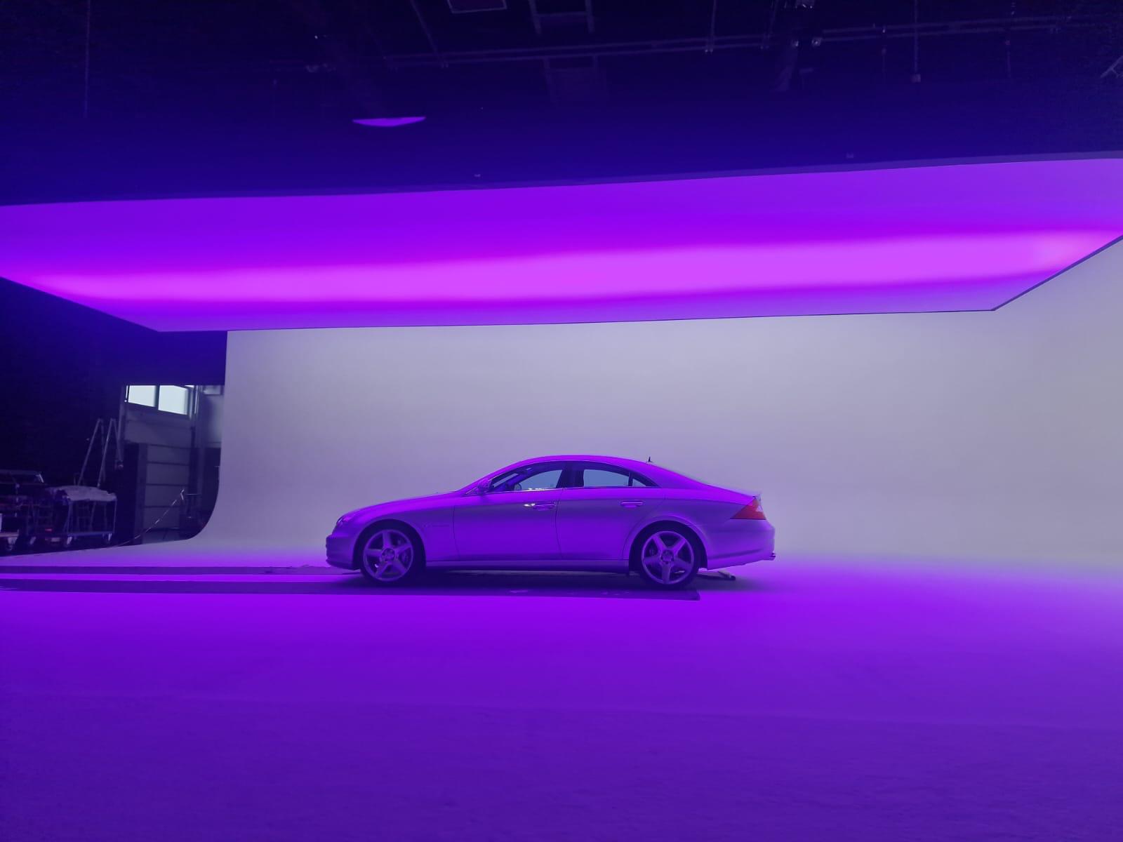 Purple lighting with Flat Light